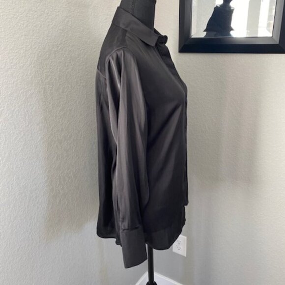 NWT OLD NAVY Black Satin Loose Fit Oversized Boyfriend Button Down Blouse XS/S - Picture 7 of 14